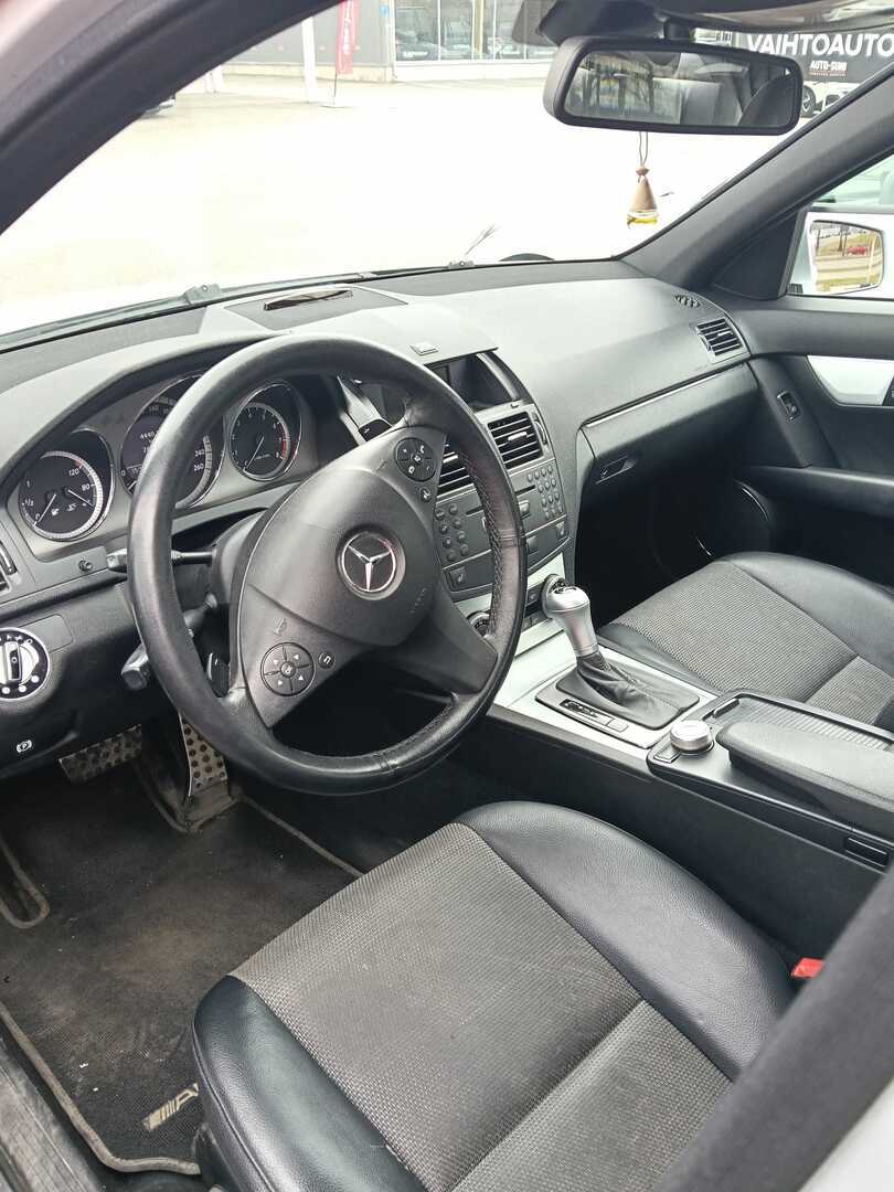 MERCEDES-BENZ C 2009