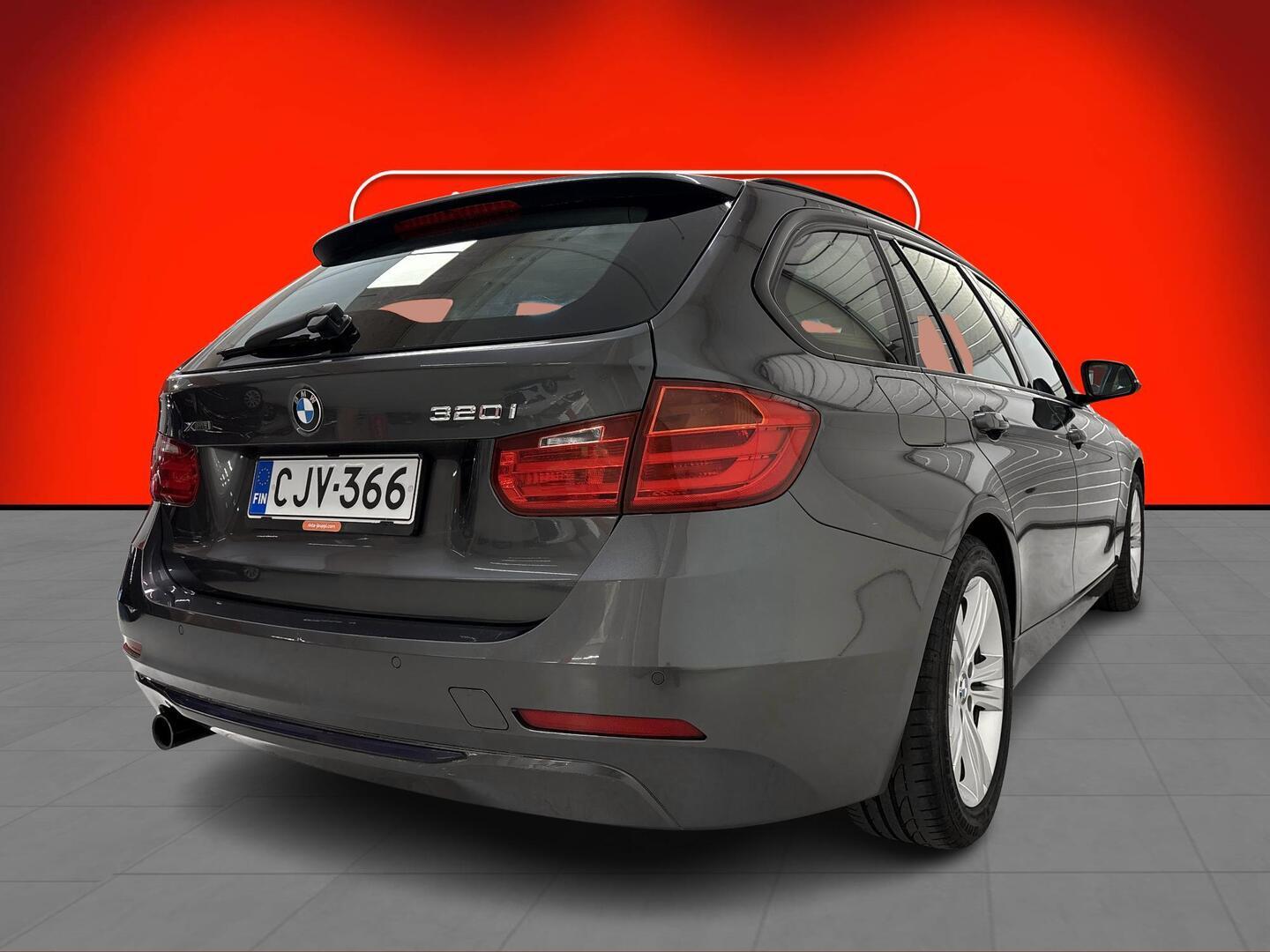 BMW 320 2015