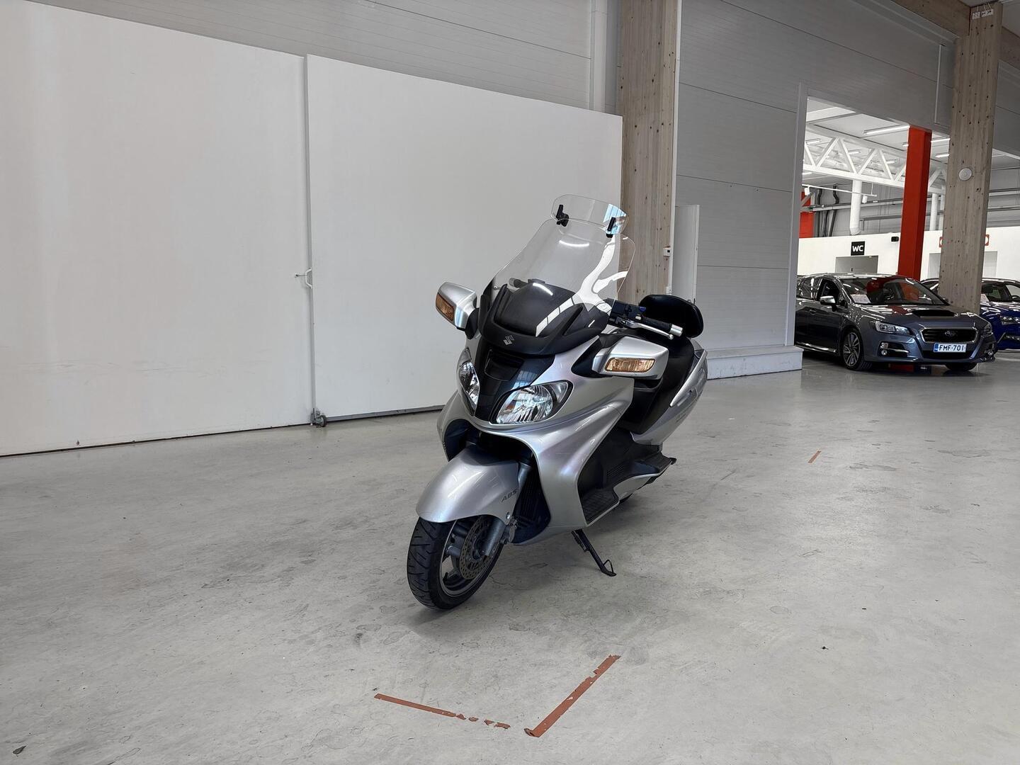 SUZUKI AN 2004