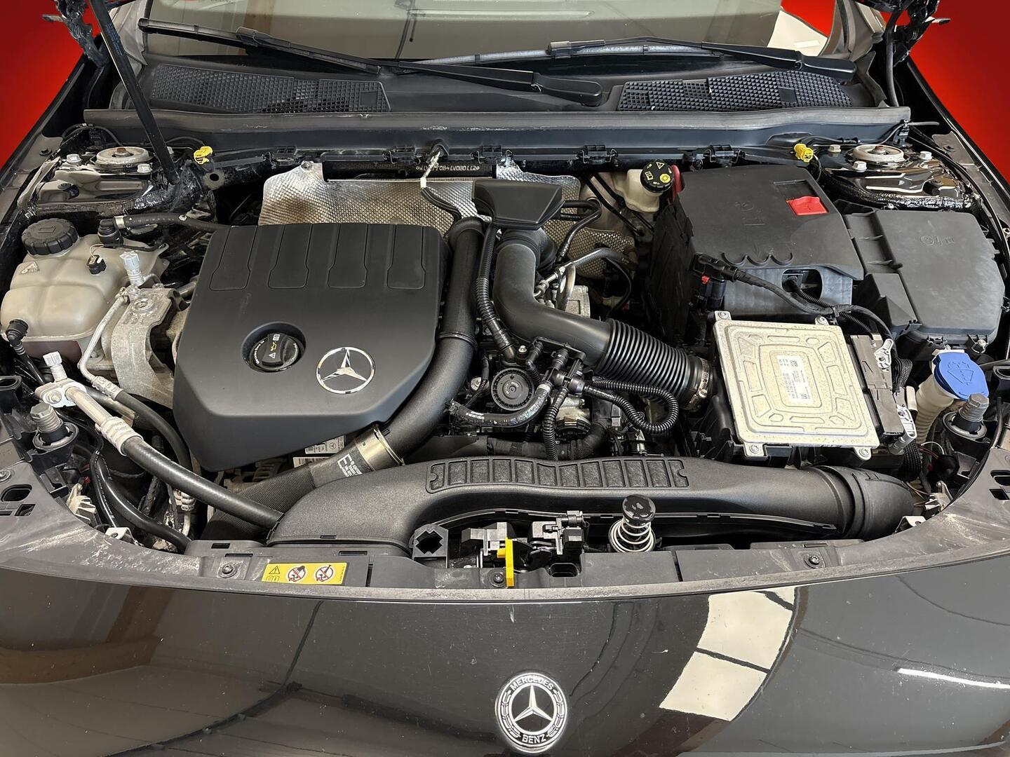 MERCEDES-BENZ A 2020