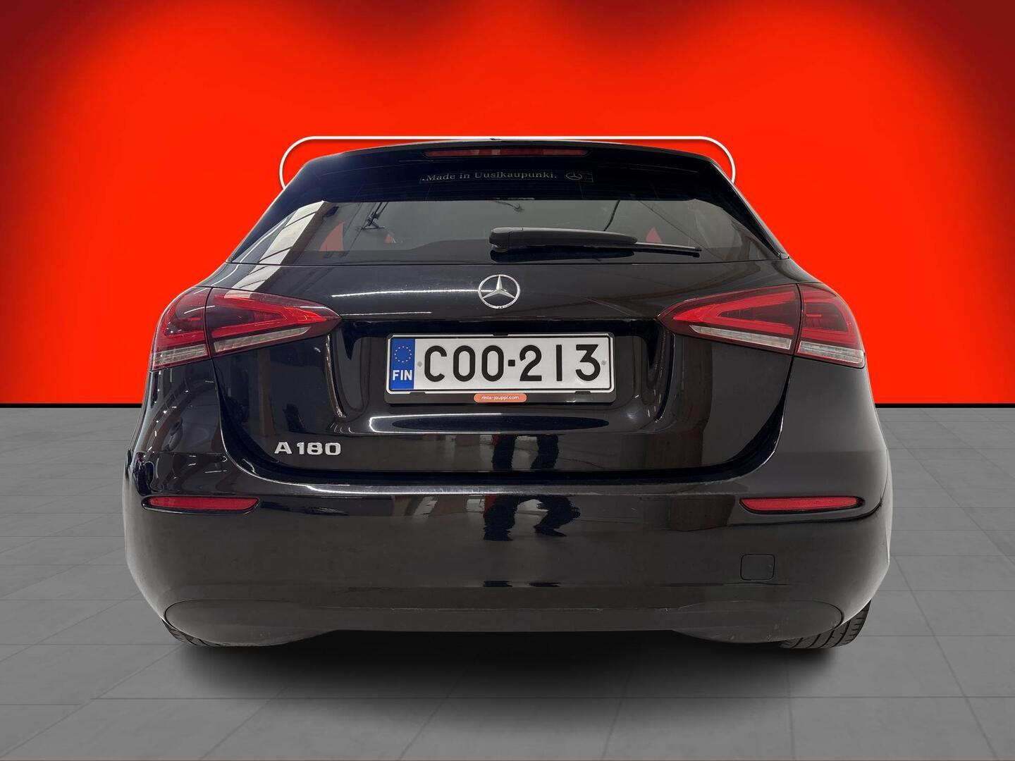 MERCEDES-BENZ A 2020