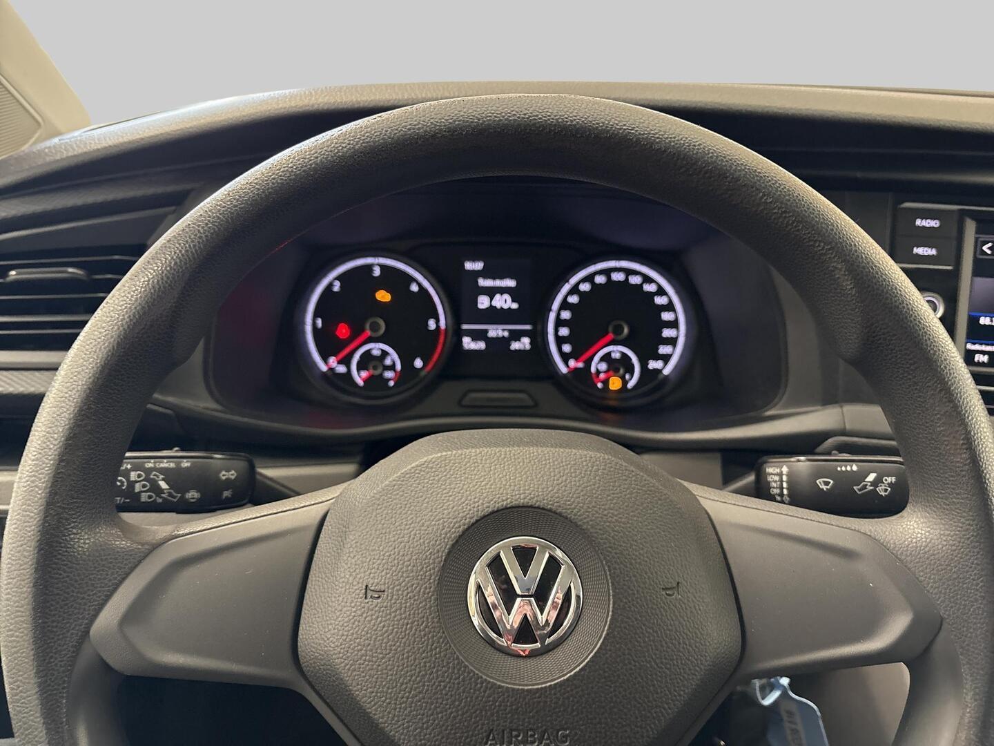 VOLKSWAGEN Transporter 2020
