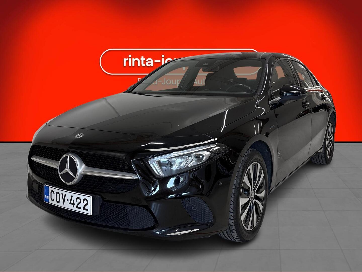 MERCEDES-BENZ A 2020