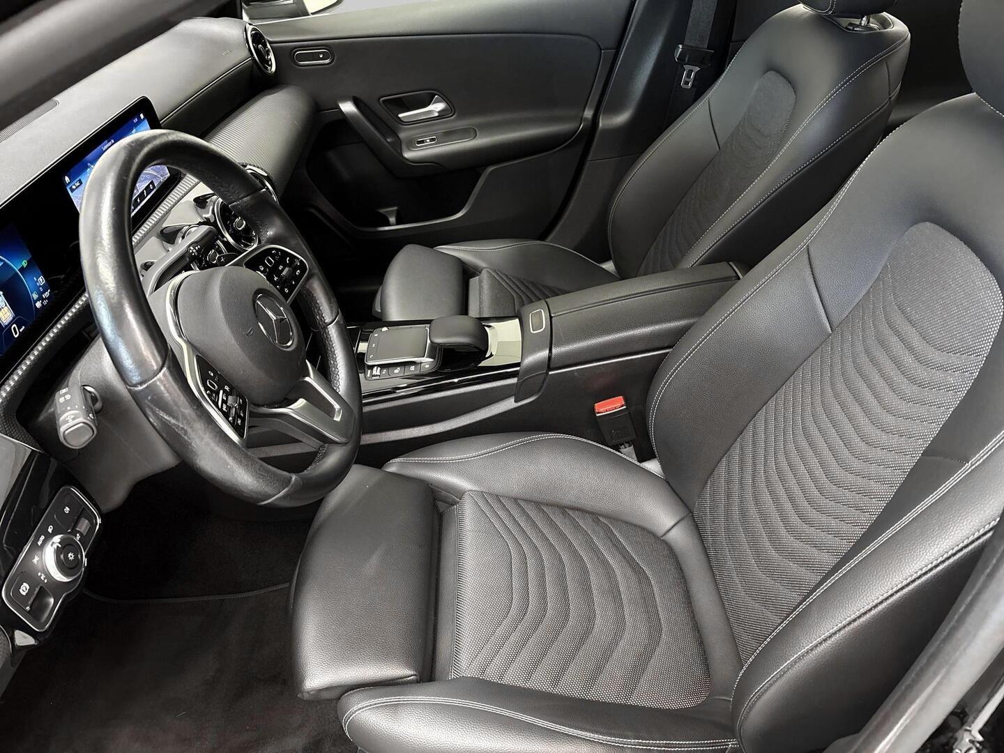 MERCEDES-BENZ A 2020