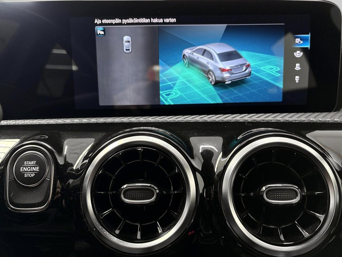 MERCEDES-BENZ A 2020