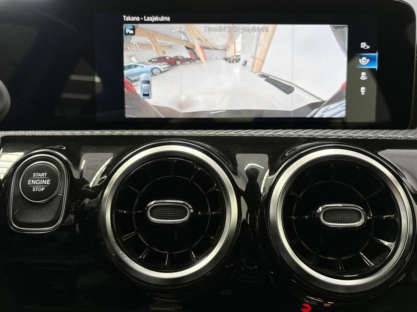 MERCEDES-BENZ A 2020