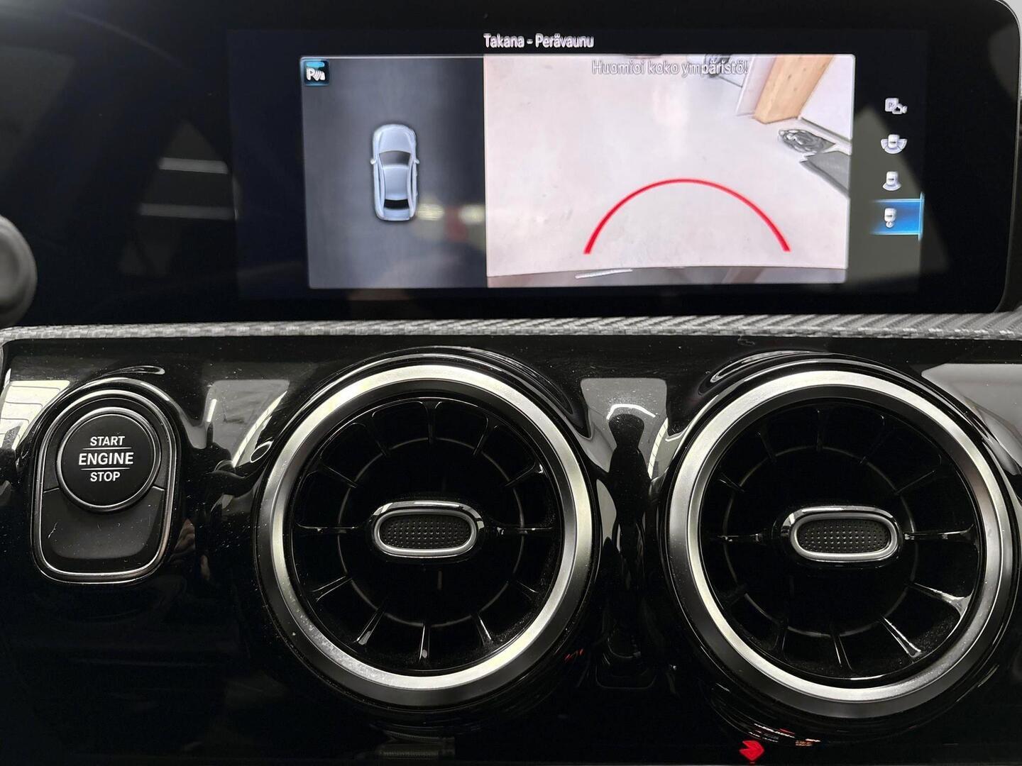 MERCEDES-BENZ A 2020