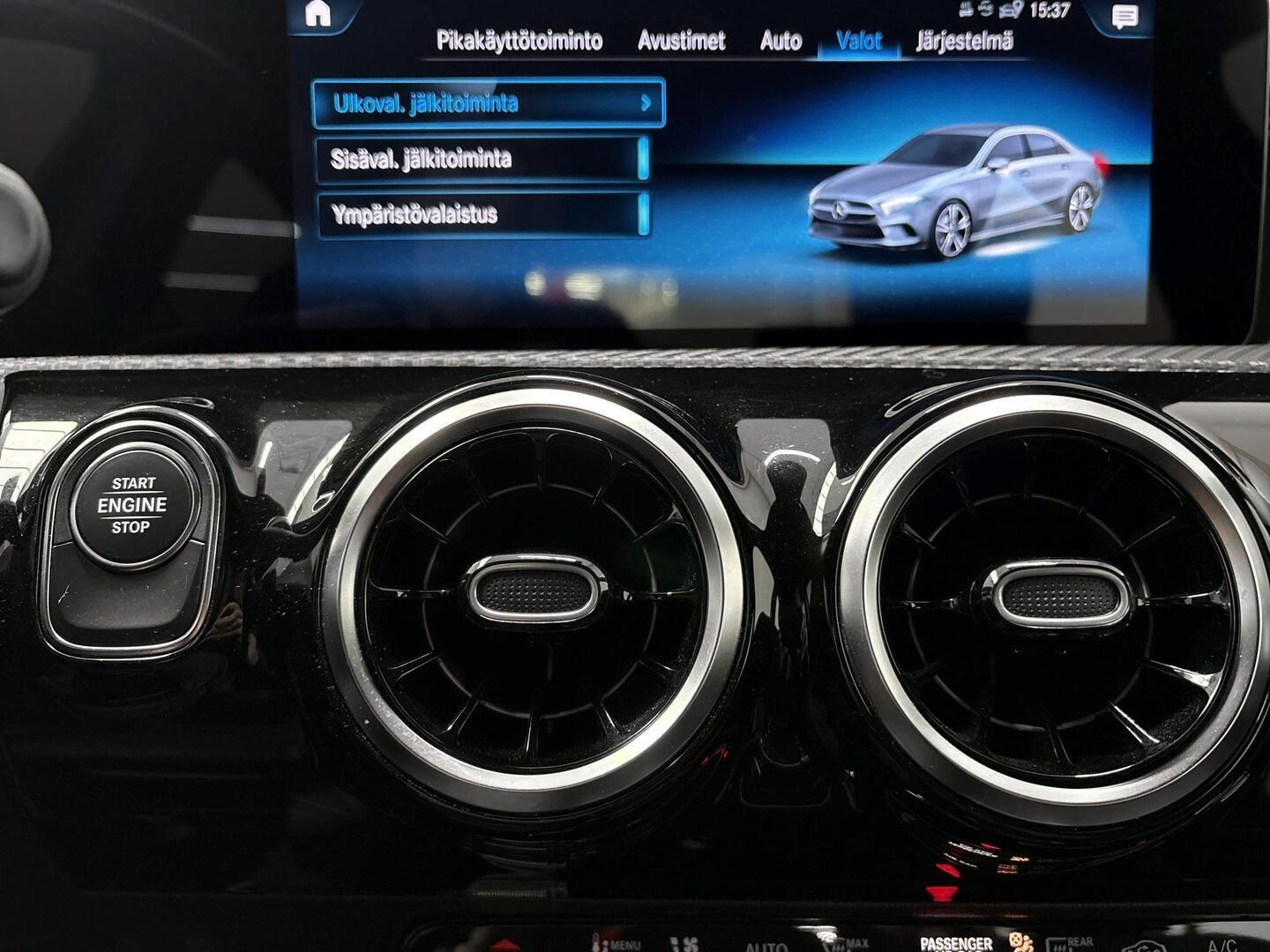 MERCEDES-BENZ A 2020
