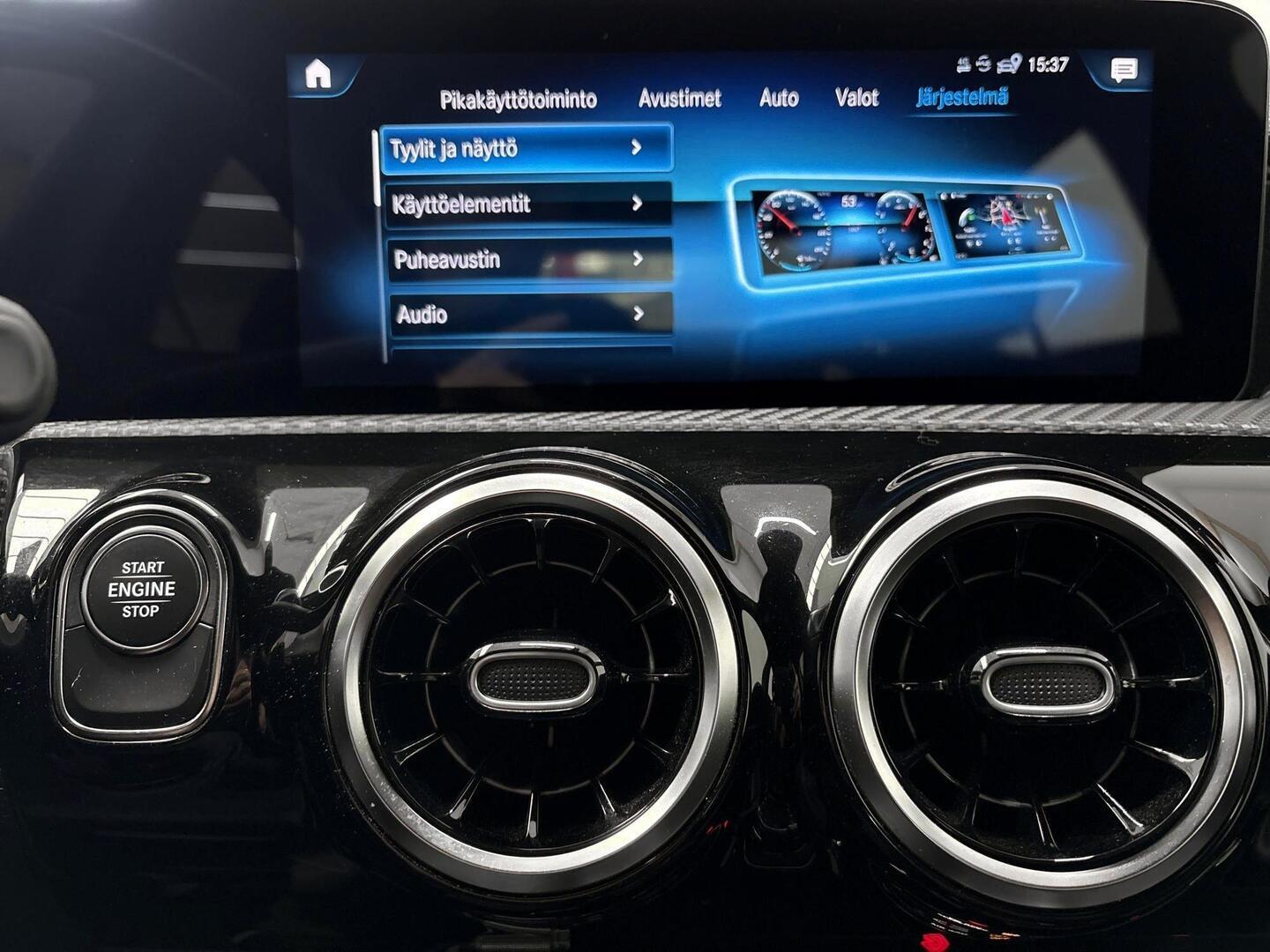 MERCEDES-BENZ A 2020