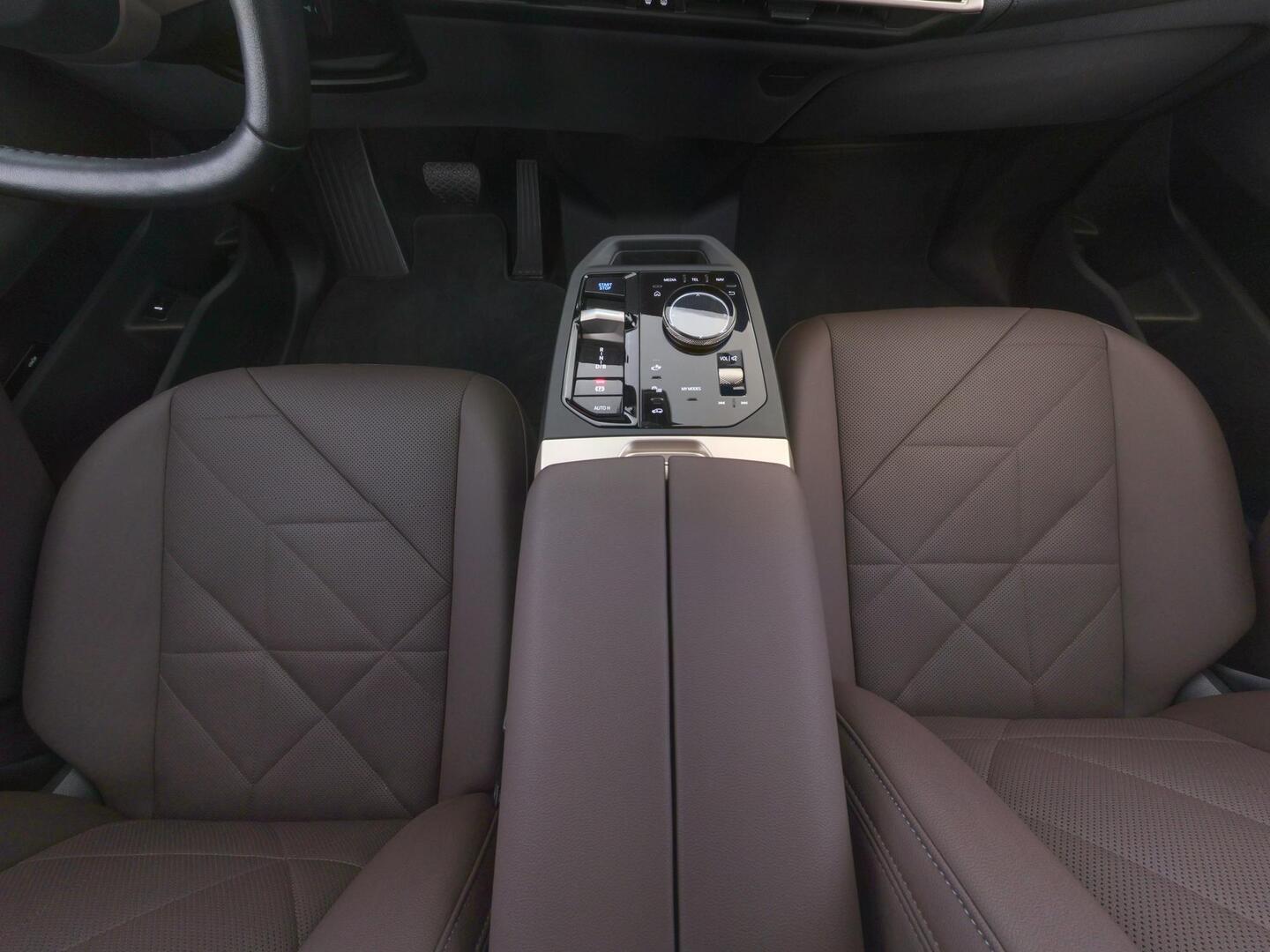 BMW IX 2023