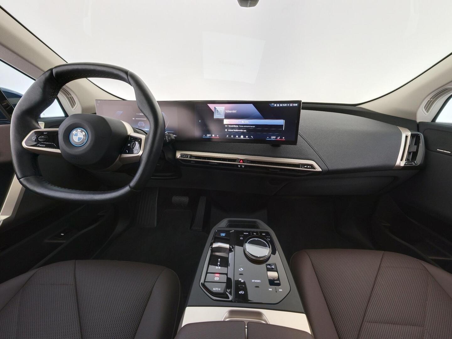 BMW IX 2023