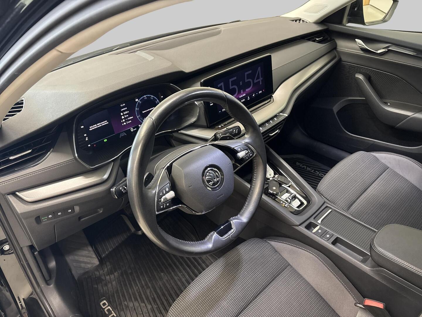 SKODA Octavia 2023