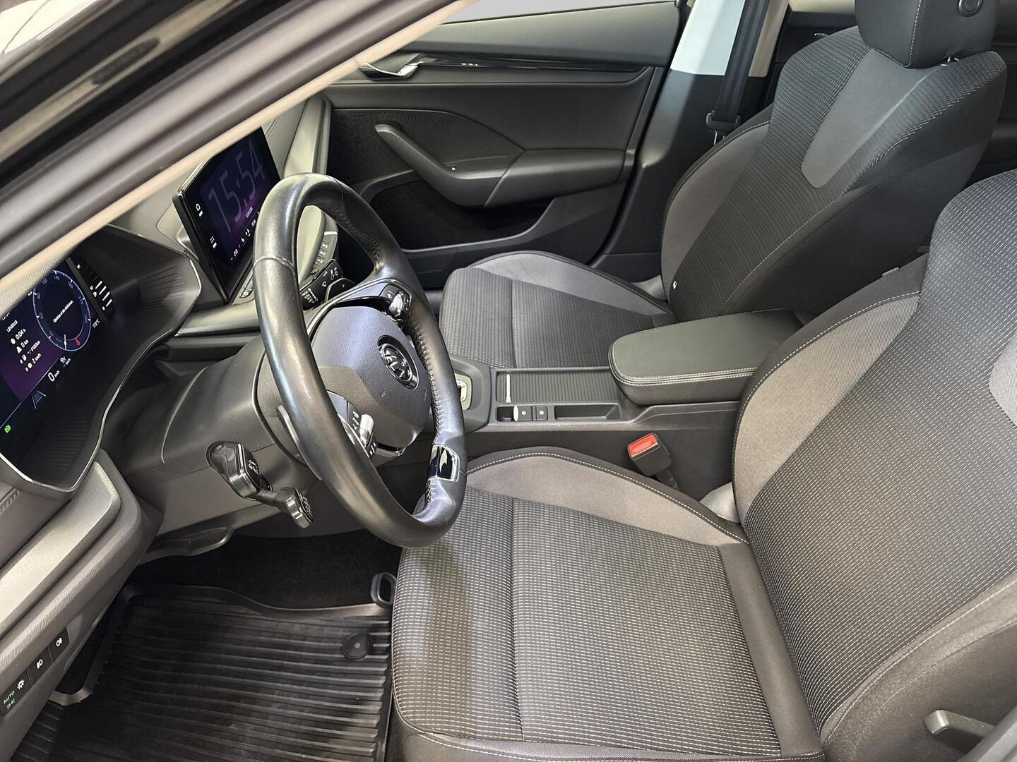 SKODA Octavia 2023