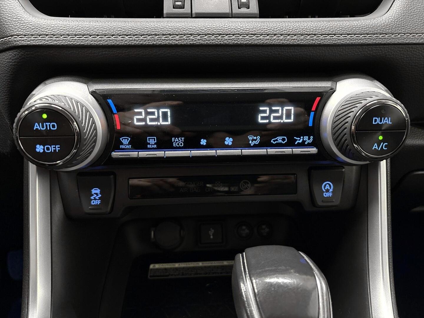 TOYOTA RAV4 2020