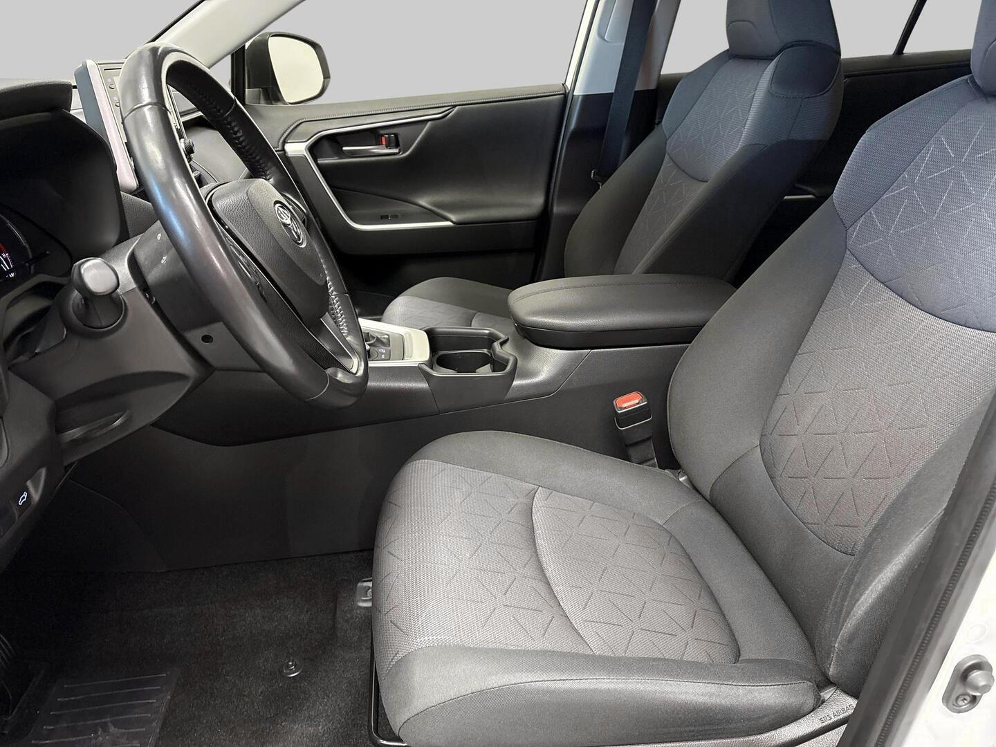 TOYOTA RAV4 2020