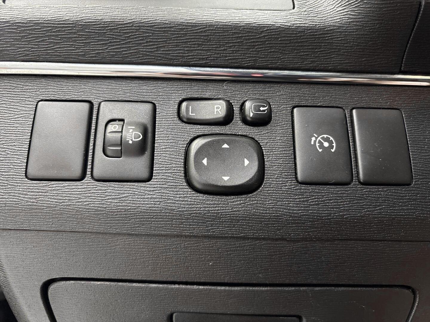 TOYOTA AVENSIS 2014
