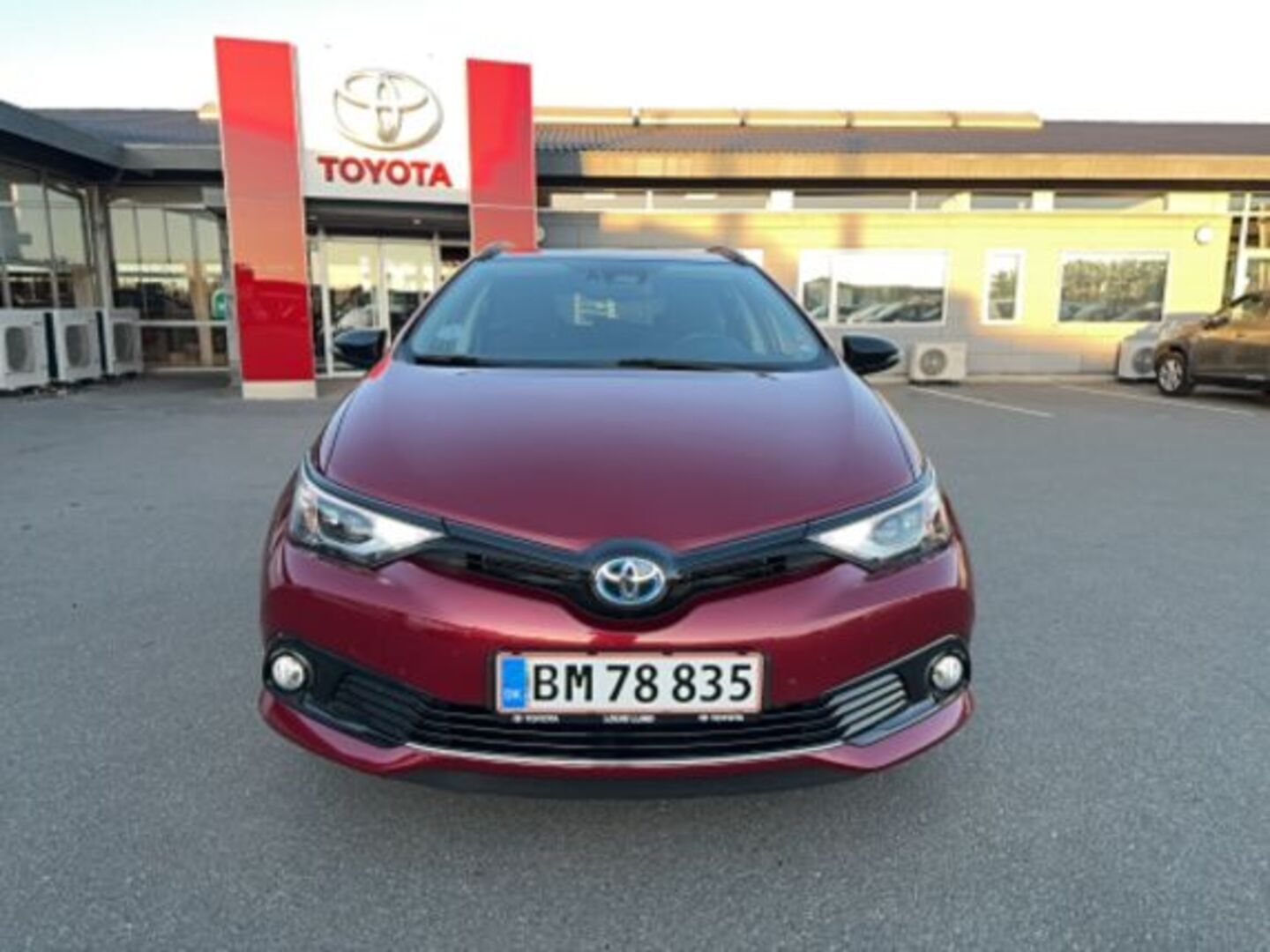 TOYOTA AURIS 2017