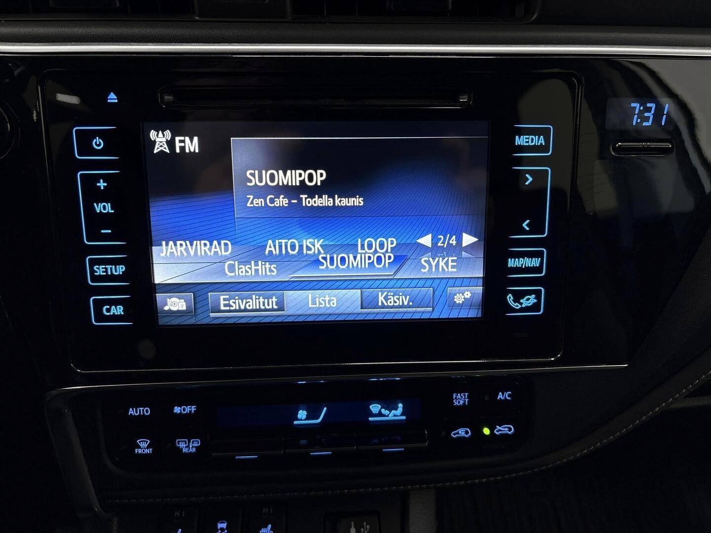 TOYOTA AURIS 2019