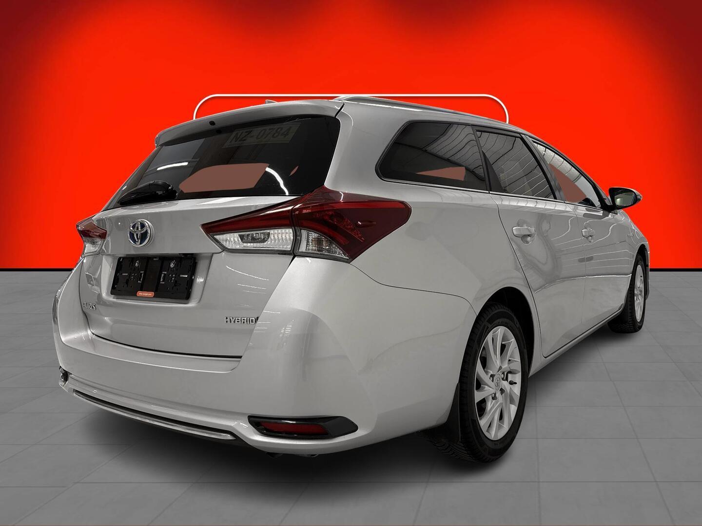 TOYOTA AURIS 2019
