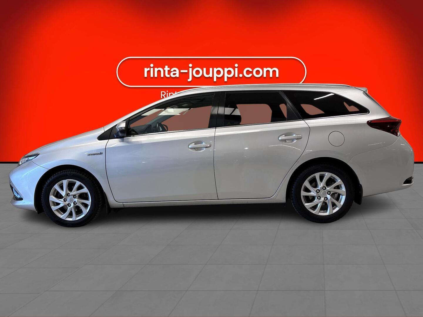 TOYOTA AURIS 2019