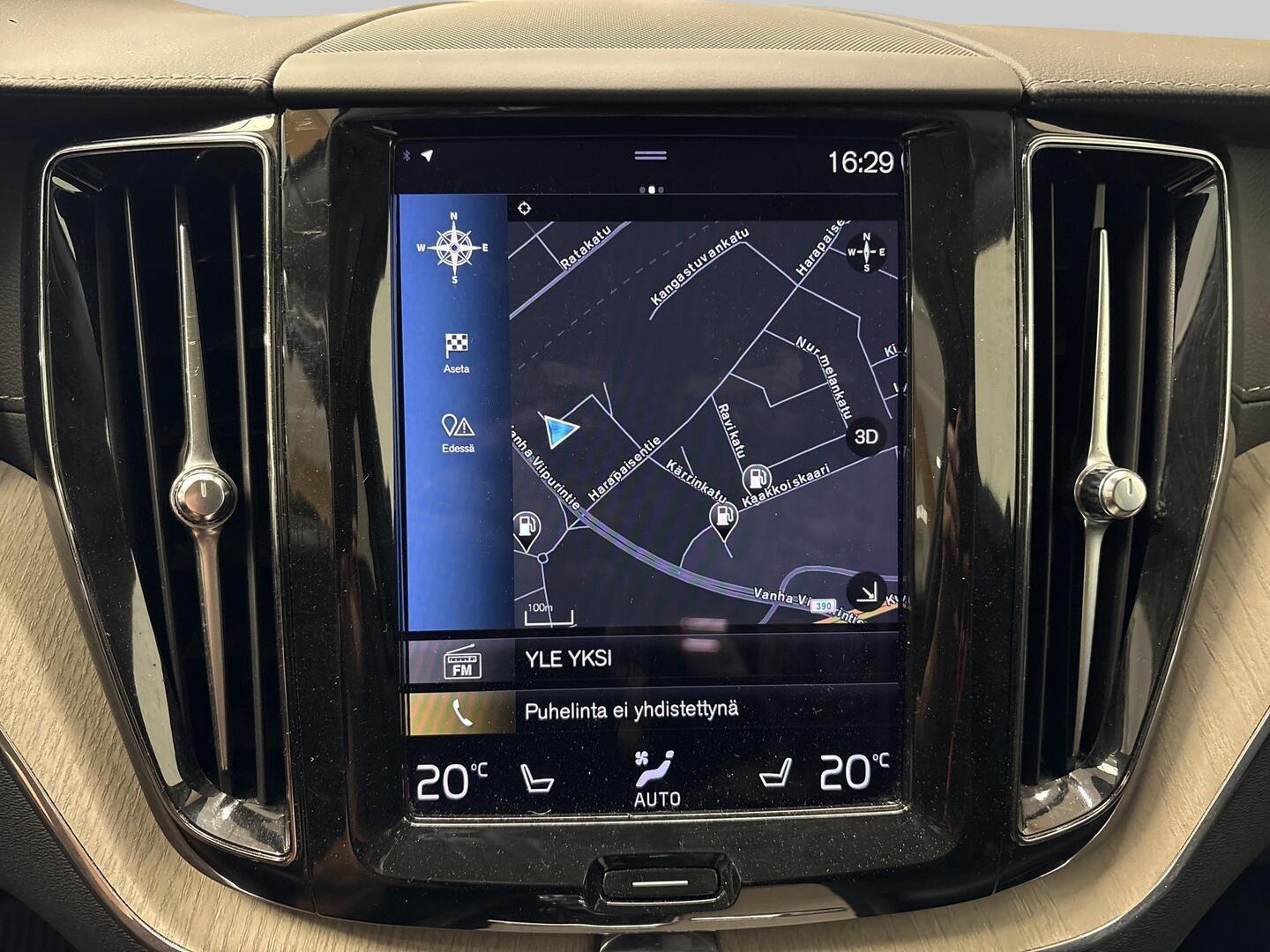 VOLVO XC60 2021
