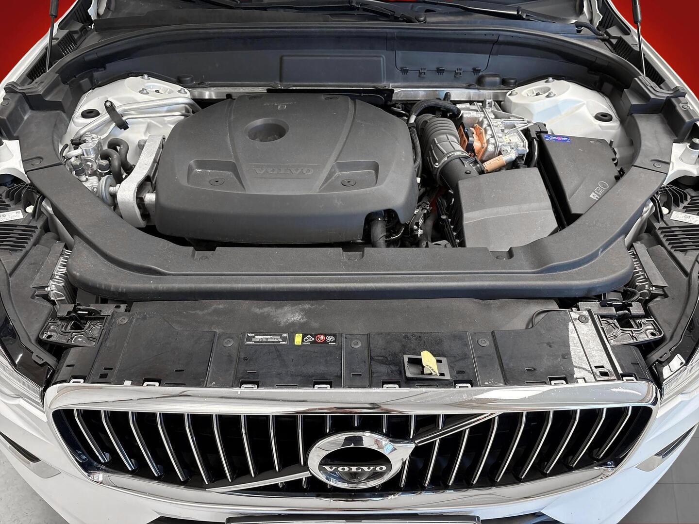 VOLVO XC60 2021