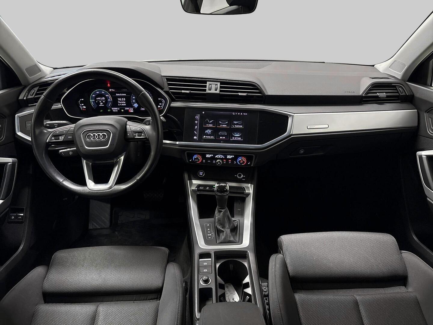 AUDI Q3 2021