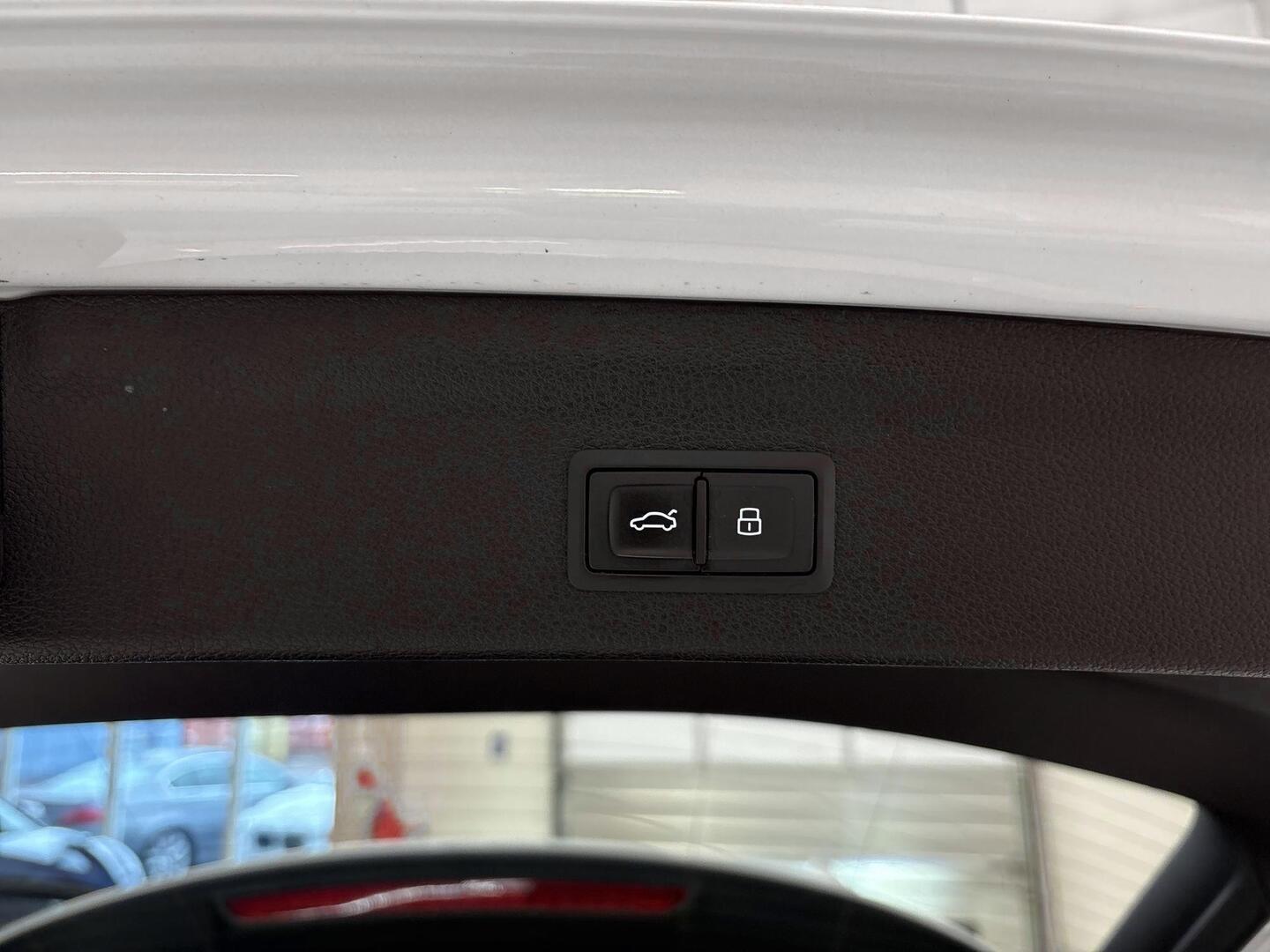 AUDI Q3 2021