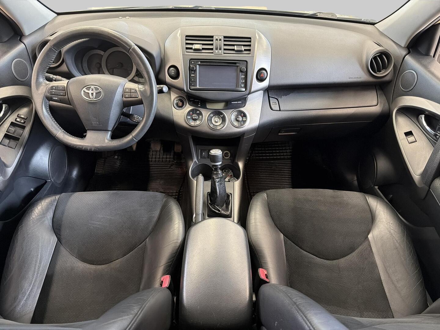TOYOTA RAV4 2012