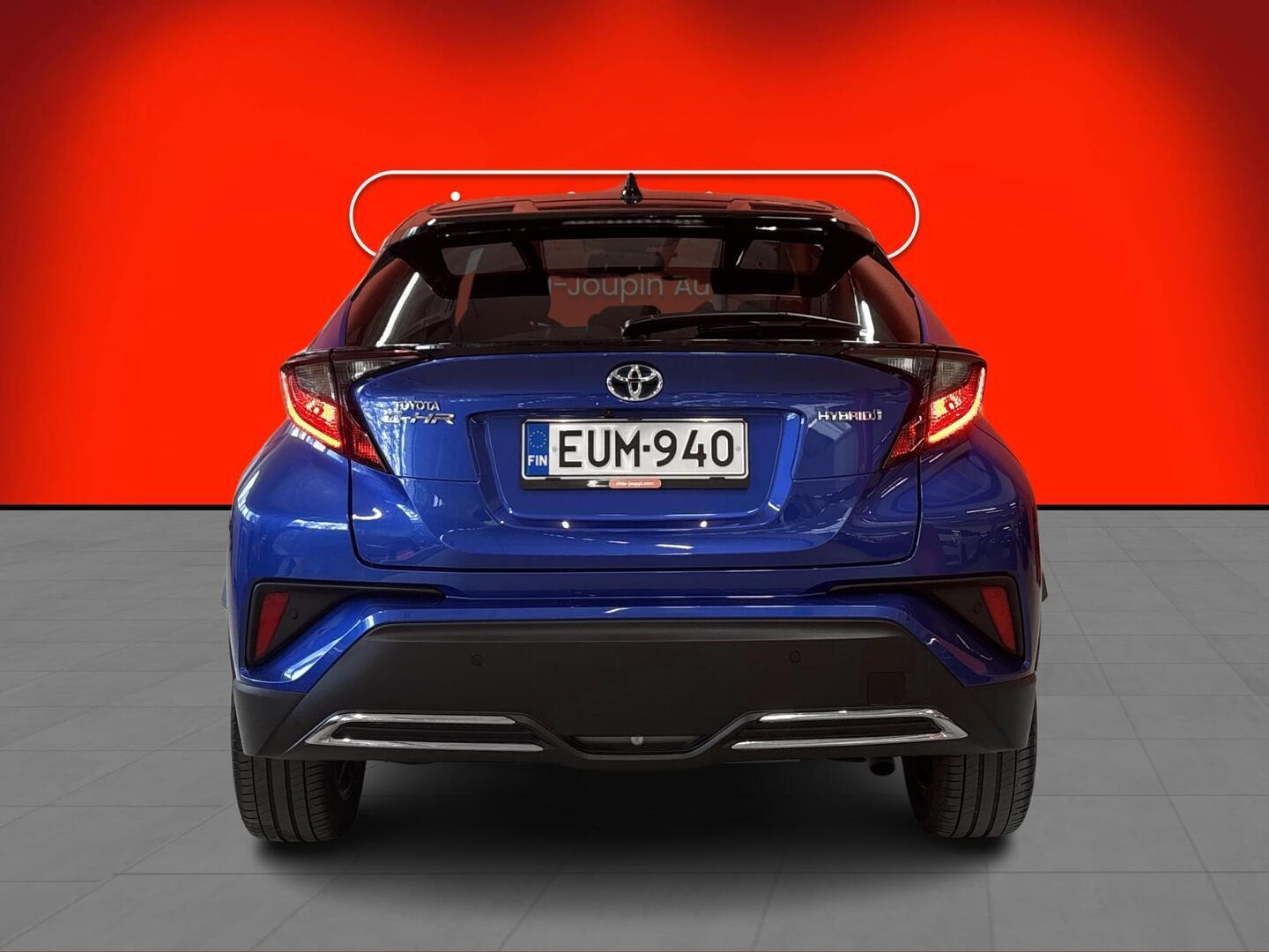 TOYOTA C-HR 2023