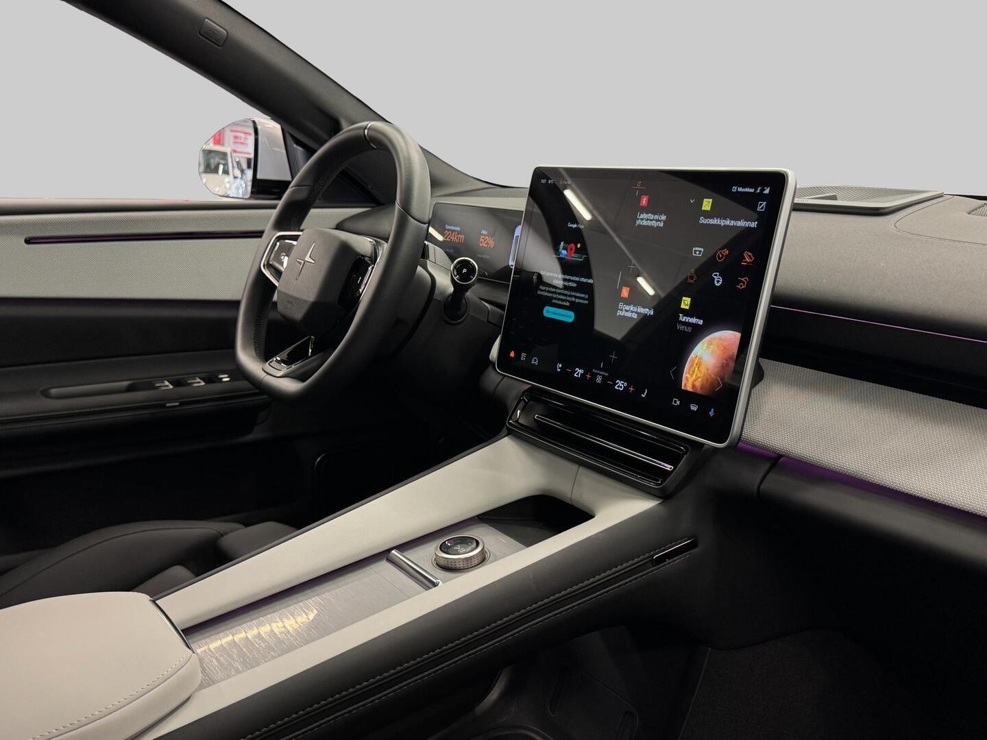 POLESTAR 4 2025