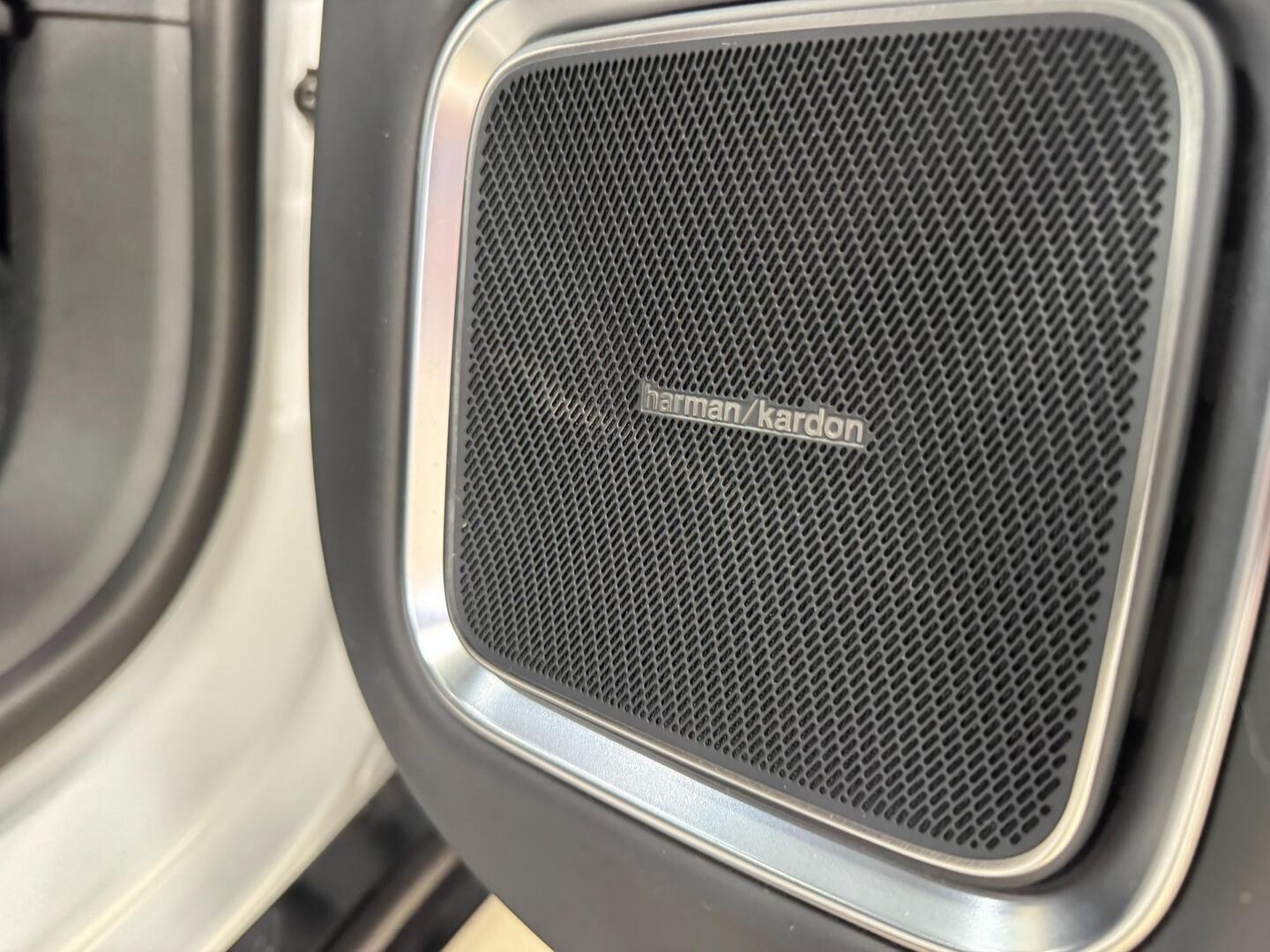 POLESTAR 4 2025