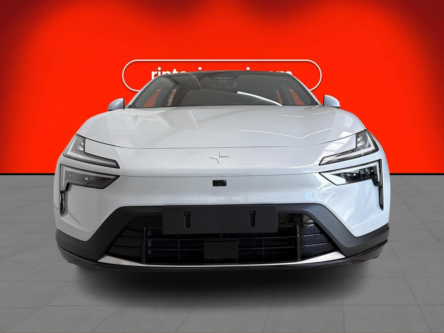 POLESTAR 4 2025