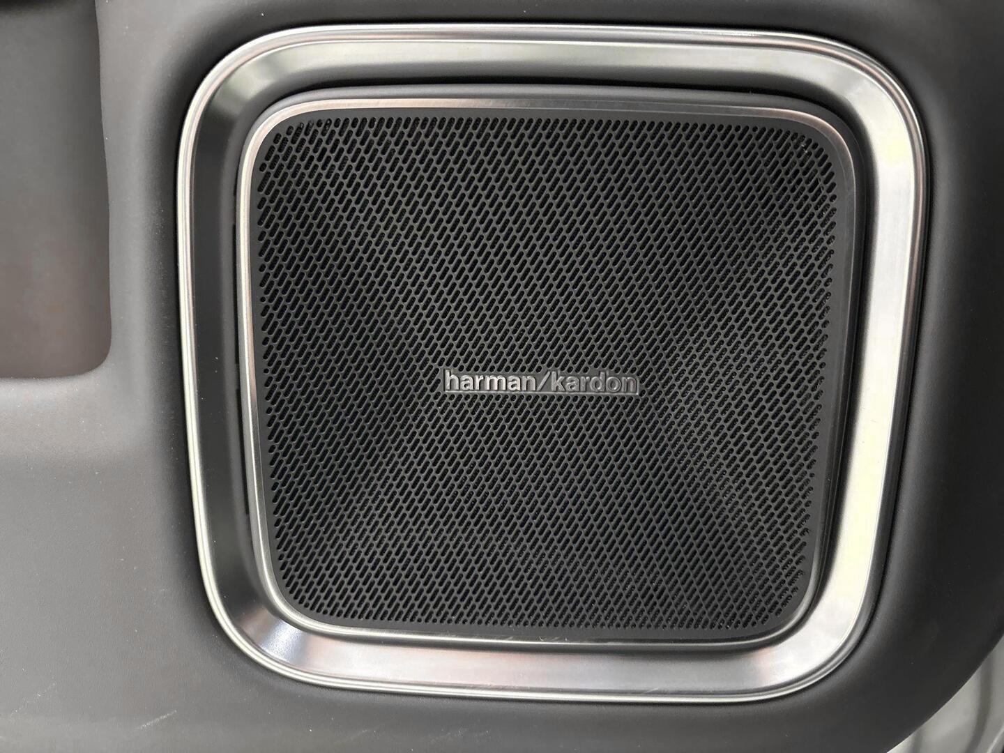 POLESTAR 4 2025