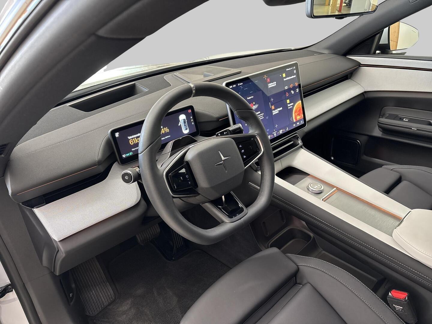 POLESTAR 4 2025