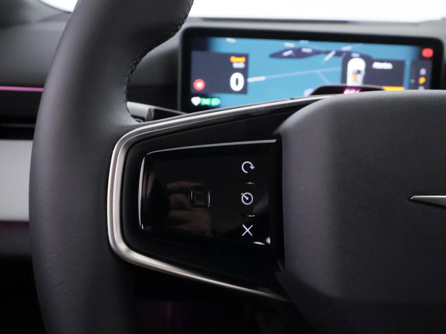 POLESTAR 4 2025