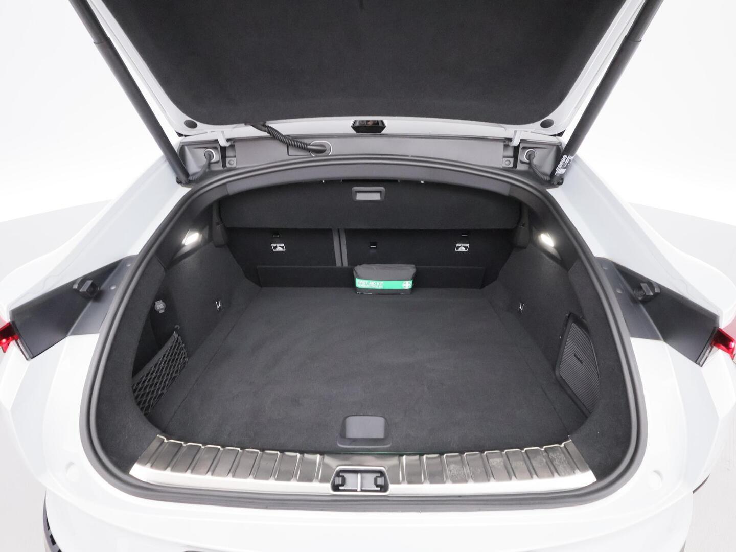 POLESTAR 4 2025