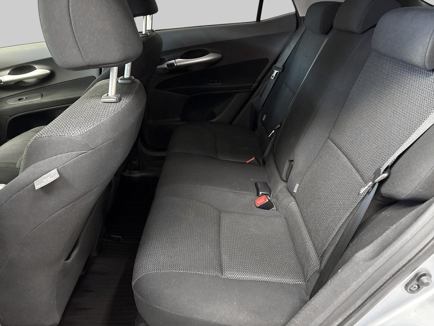 TOYOTA Auris 2012