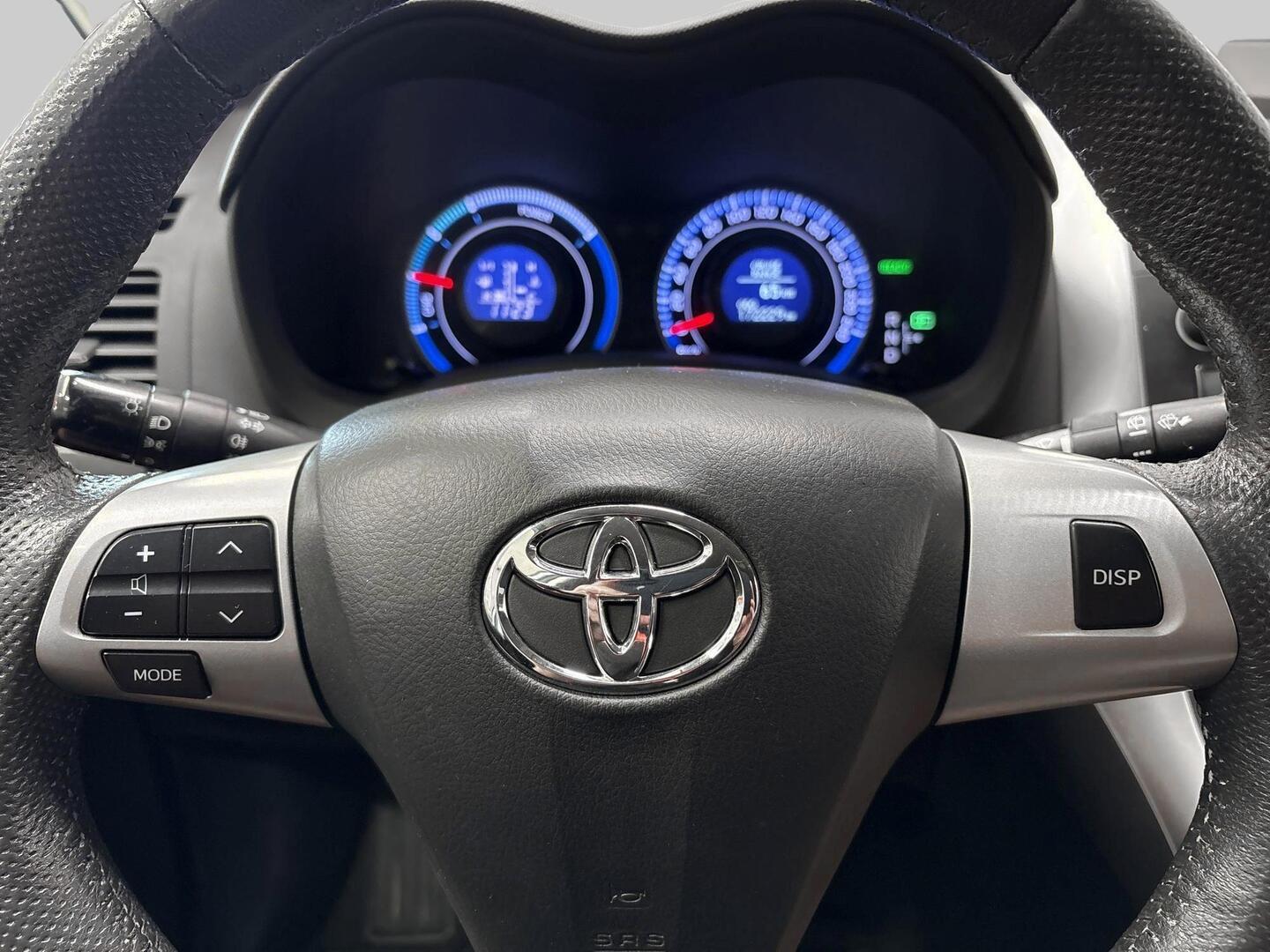 TOYOTA Auris 2012