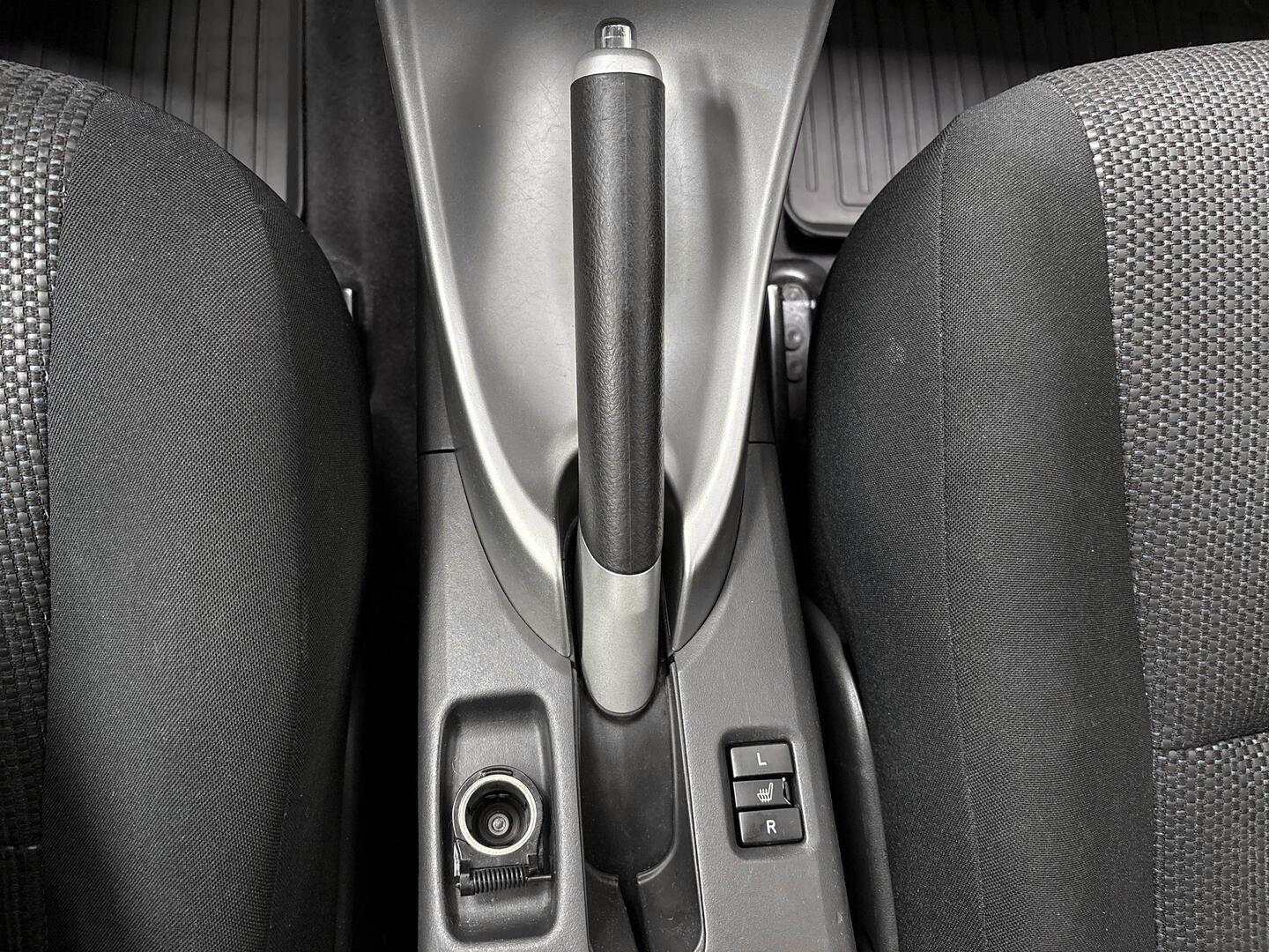 TOYOTA Auris 2012