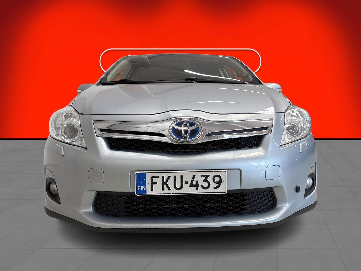 TOYOTA Auris 2012