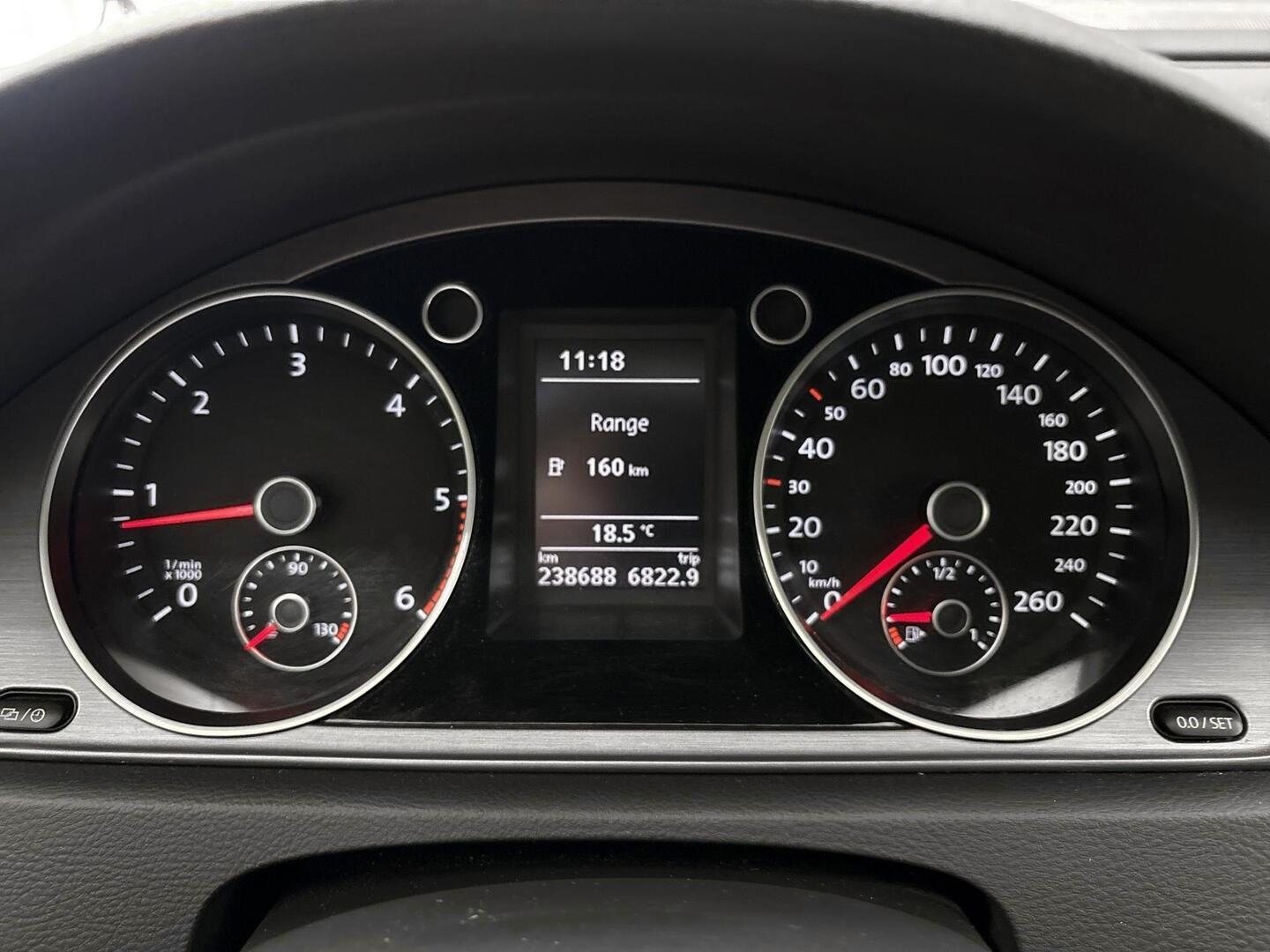 VOLKSWAGEN Passat 2014