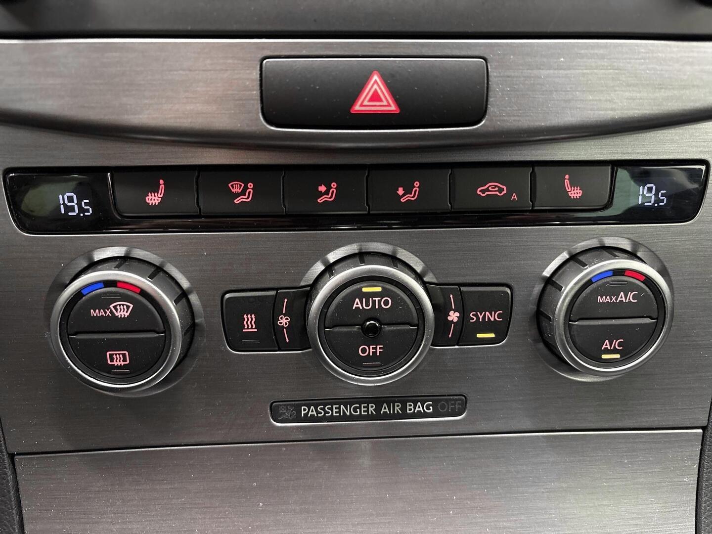 VOLKSWAGEN Passat 2014