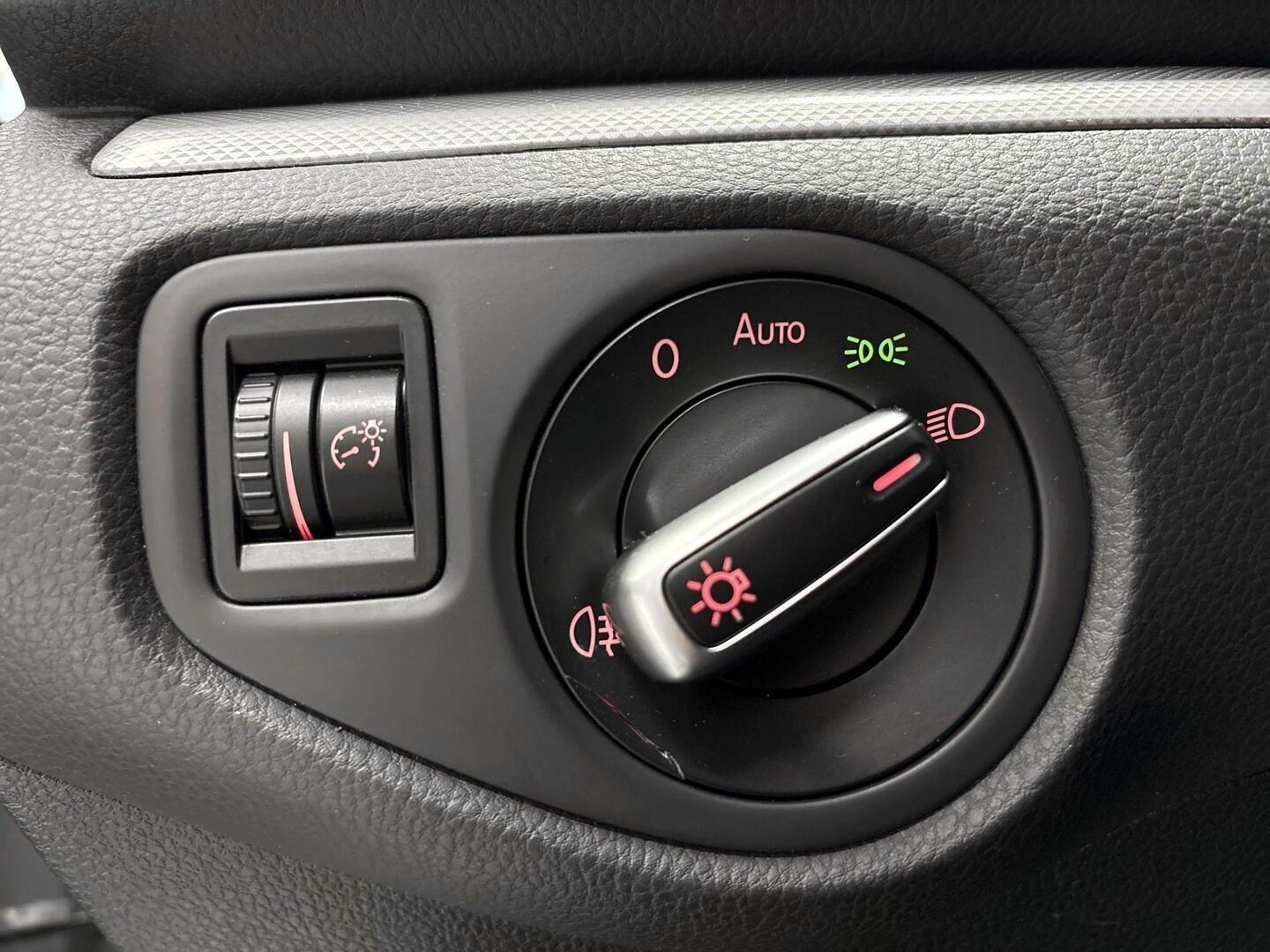 VOLKSWAGEN Sharan 2014