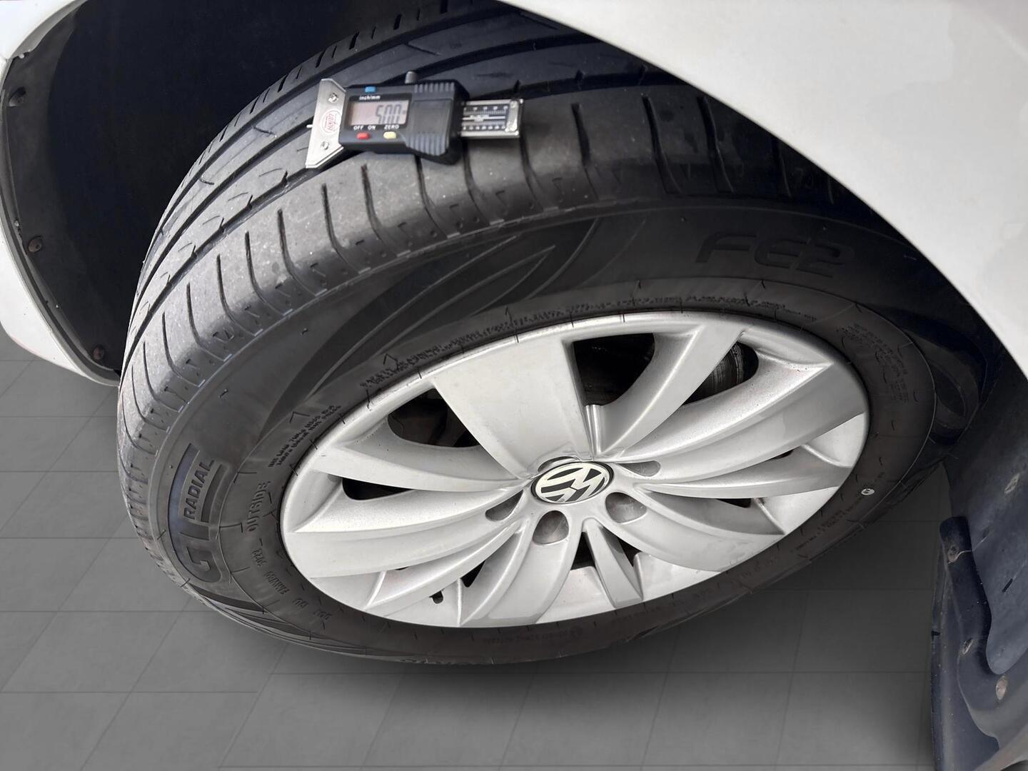 VOLKSWAGEN Sharan 2014