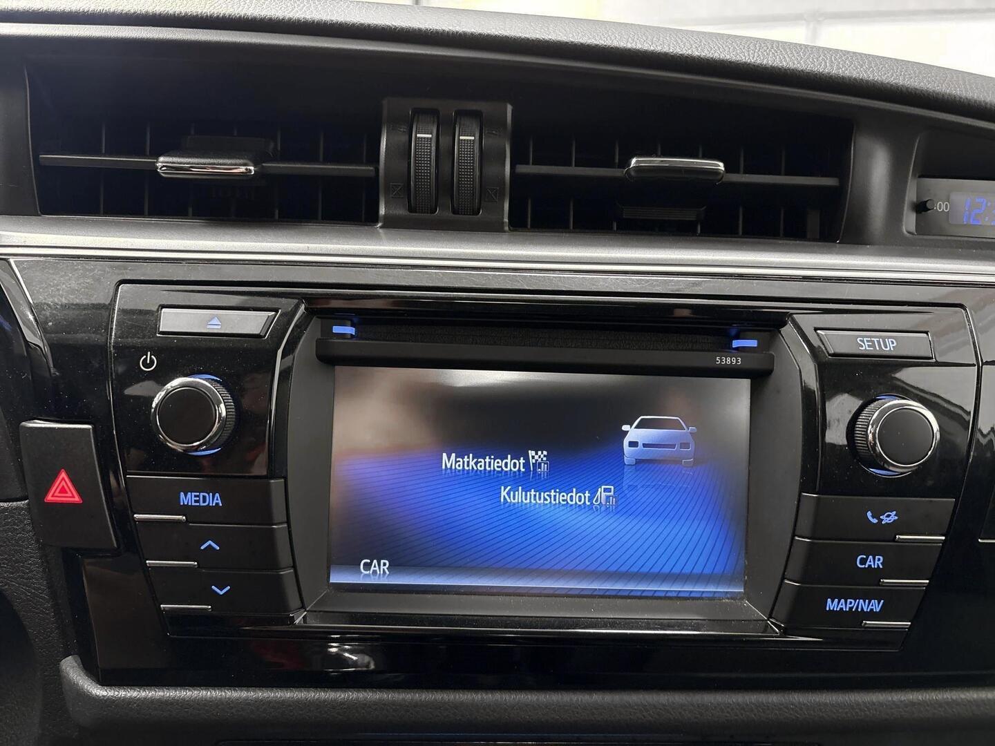 TOYOTA Corolla 2015