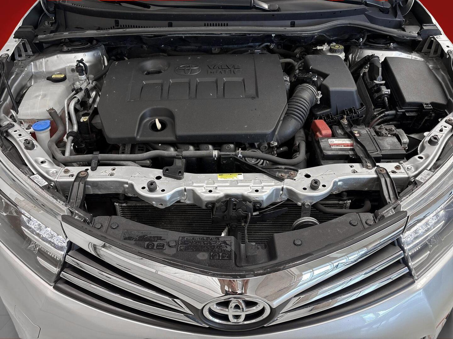 TOYOTA Corolla 2015