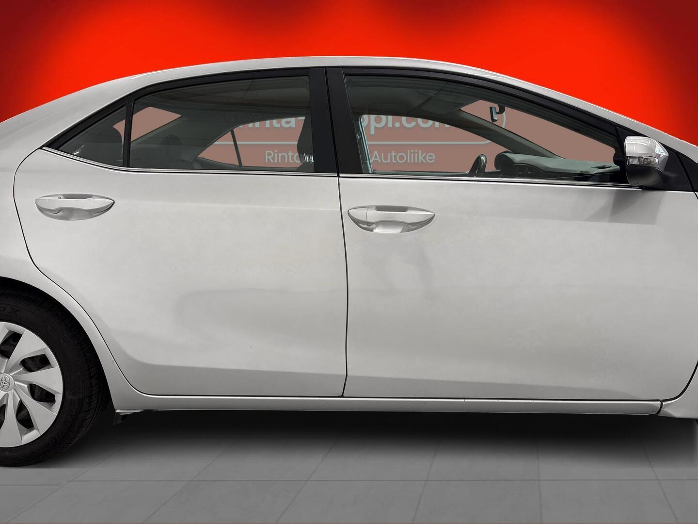 TOYOTA Corolla 2015
