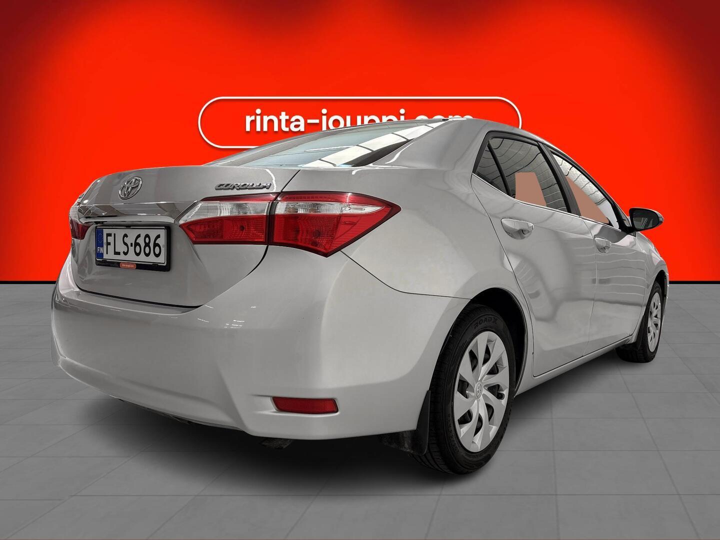 TOYOTA Corolla 2015