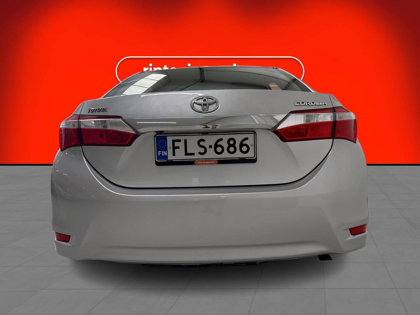 TOYOTA Corolla 2015